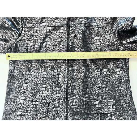 Alfred Dunner Women's Jacket sz 8 Gunmetal Gray Metallic Lizard Print Lined Zip - Picture 7 of 8